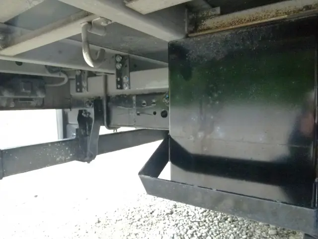 いすゞ エルフ 2RG-NLR88AN(2WD)の写真36