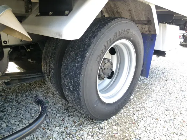 いすゞ エルフ 2RG-NLR88AN(2WD)の写真39