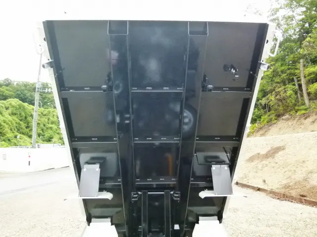 三菱 キャンター 2RG-FBA60(2WD)の写真18