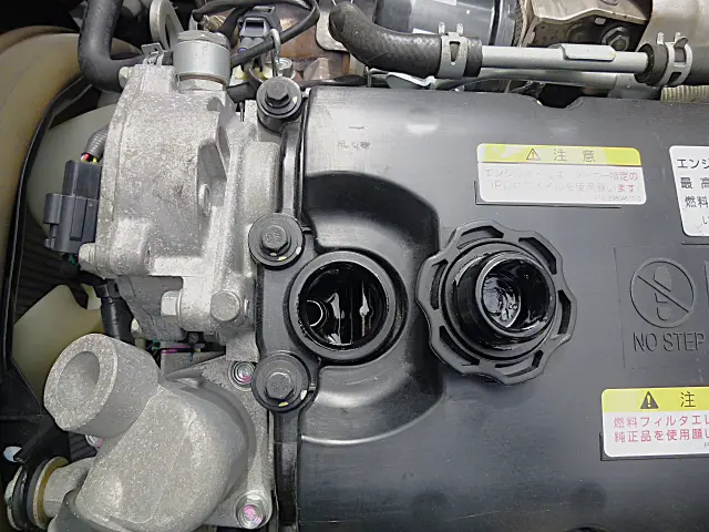 いすゞ エルフ 2RG-NPR88YN(2WD)の写真21