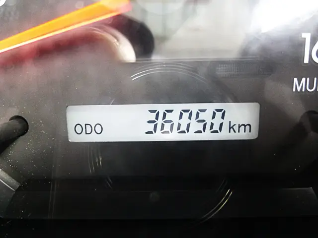いすゞ エルフ 2RG-NPR88YN(2WD)の写真25