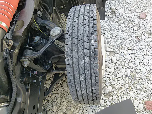 いすゞ エルフ 2RG-NLR88AN(2WD)の写真40