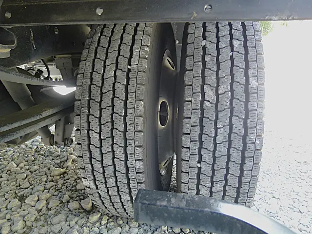 いすゞ エルフ 2RG-NLR88AN(2WD)の写真42