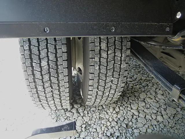 いすゞ エルフ 2RG-NLR88AN(2WD)の写真43