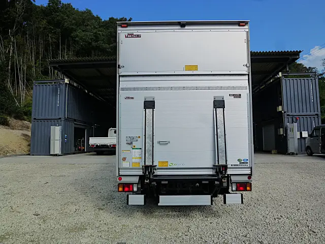 初度登録/令和5年9月|いすゞ エルフ 2RG-NPR88AN(2WD)の写真5