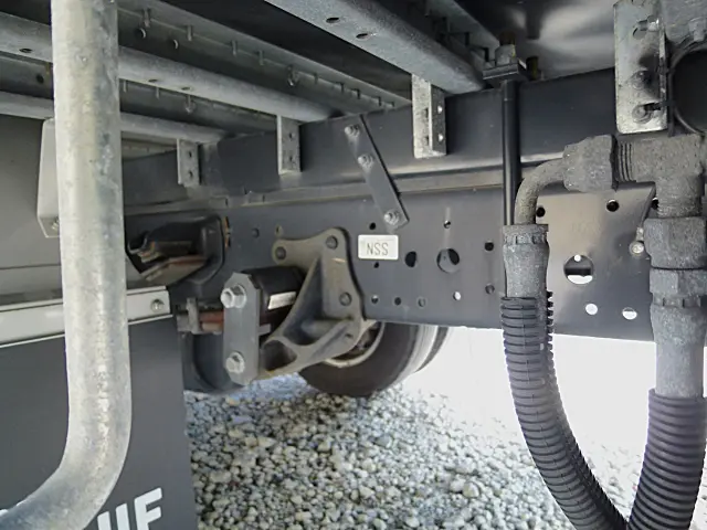 いすゞ エルフ 2RG-NPR88AN(2WD)の写真37