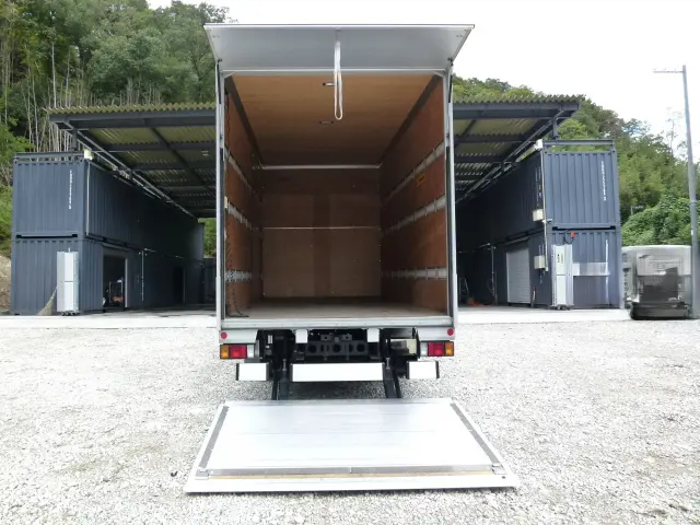 いすゞ エルフ 2RG-NPR88AN(2WD)の写真15