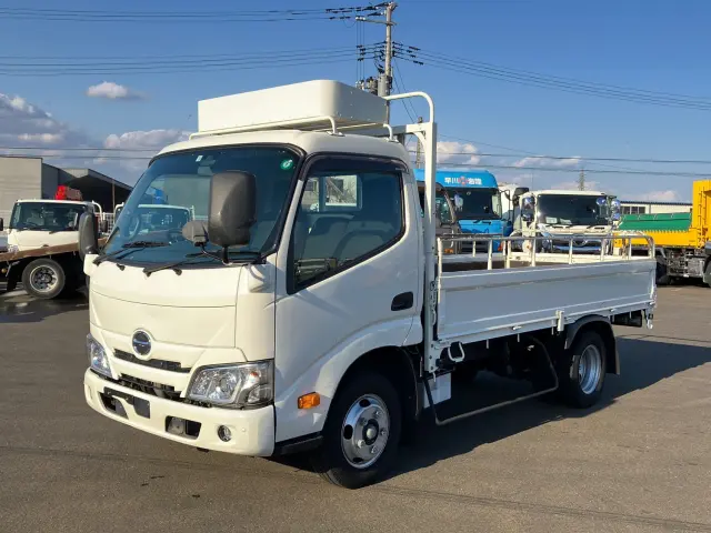 日野 デュトロ 2RG-XZU645M(2WD)の写真1