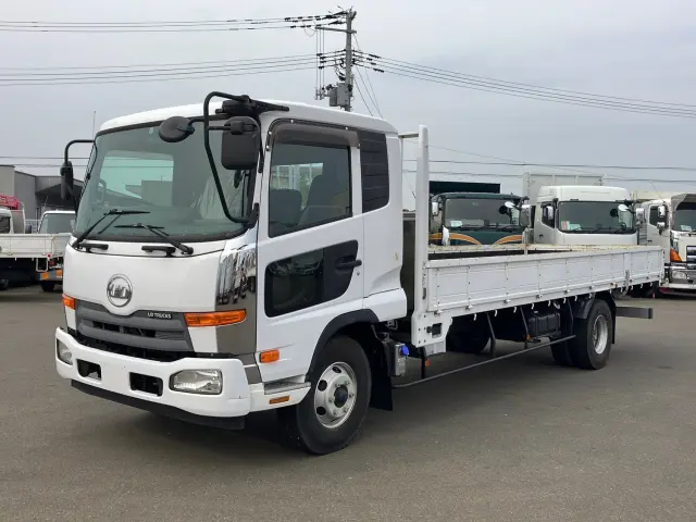 ＵＤ コンドル TKG-MK38L(2WD)の写真1