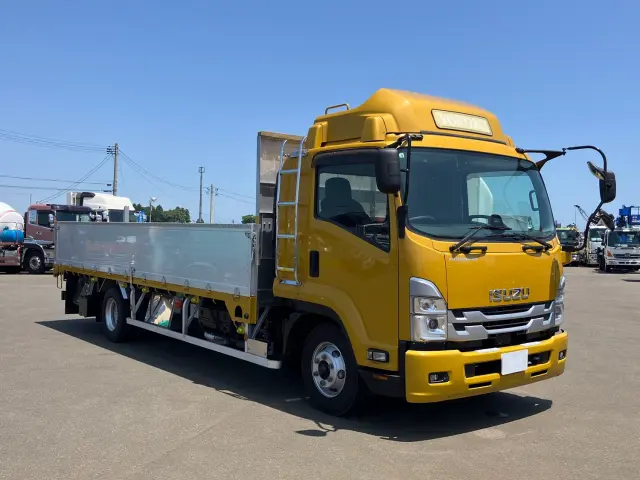 いすゞ フォワード 2RG-FRR90S2(2WD)の写真2