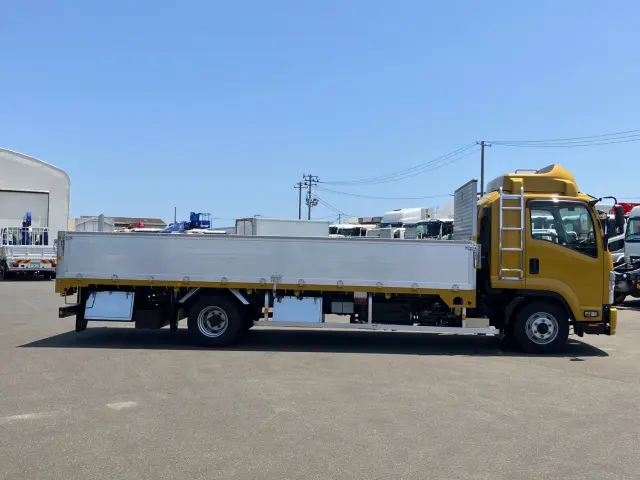 いすゞ フォワード 2RG-FRR90S2(2WD)の写真6