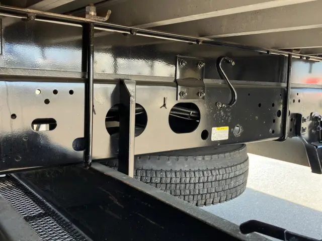 いすゞ フォワード 2RG-FRR90S2(2WD)の写真11