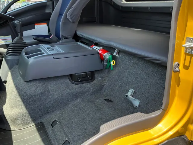 いすゞ フォワード 2RG-FRR90S2(2WD)の写真17