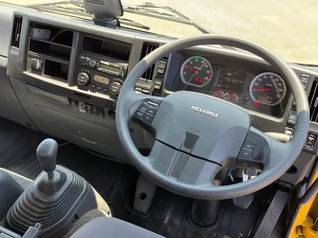 いすゞ フォワード 2RG-FRR90S2(2WD)の写真18