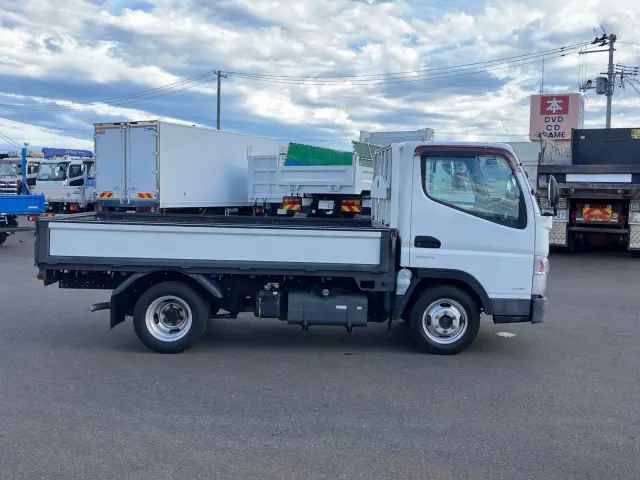 三菱 キャンター TPG-FBA00(2WD)の写真6
