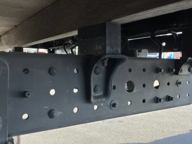 三菱 キャンター TPG-FBA00(2WD)の写真11