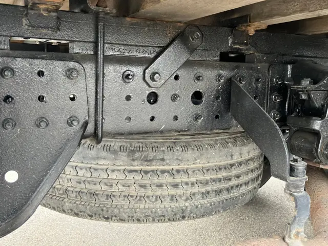 三菱 キャンター TPG-FEB50(2WD)の写真12