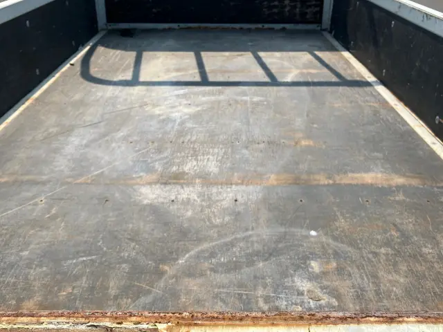 いすゞ エルフ TPG-NHS85A(4WD)の写真7