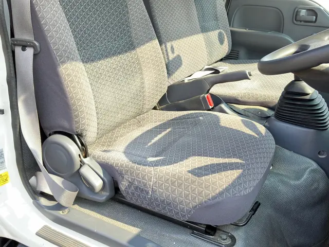 いすゞ エルフ TPG-NHS85A(4WD)の写真16