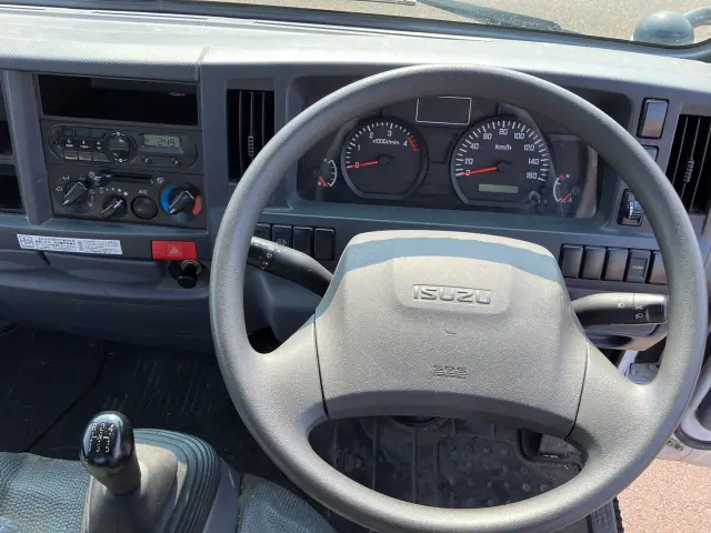 いすゞ エルフ TPG-NHS85A(4WD)の写真18