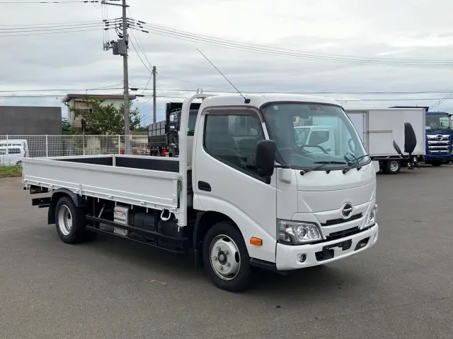 日野 デュトロ 2RG-XZU655M(2WD)の写真2