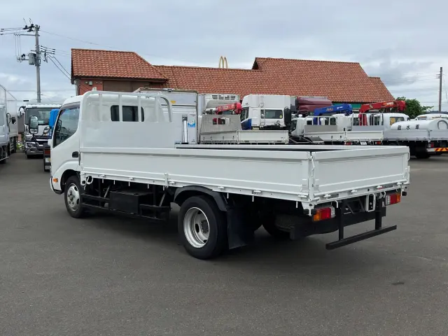 日野 デュトロ 2RG-XZU655M(2WD)の写真4