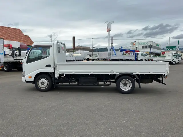 日野 デュトロ 2RG-XZU655M(2WD)の写真5