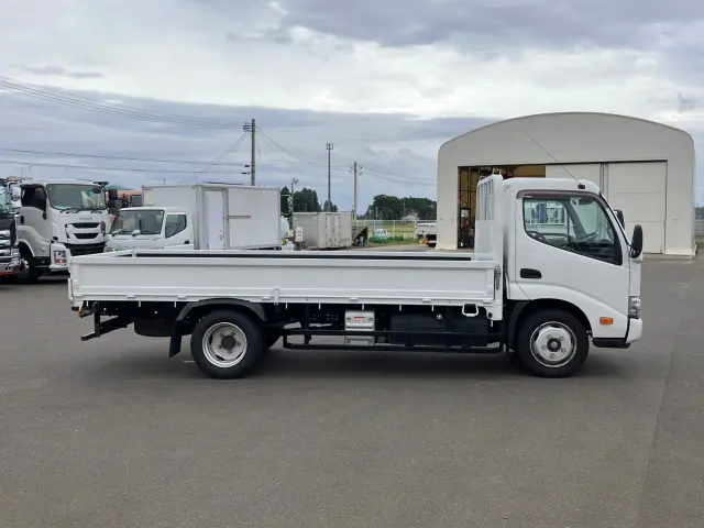 日野 デュトロ 2RG-XZU655M(2WD)の写真6