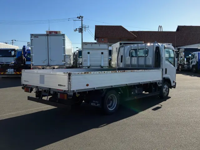 いすゞ エルフ TPG-NPR85AR(2WD)の写真3