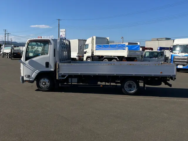 いすゞ エルフ TPG-NPR85AR(2WD)の写真5