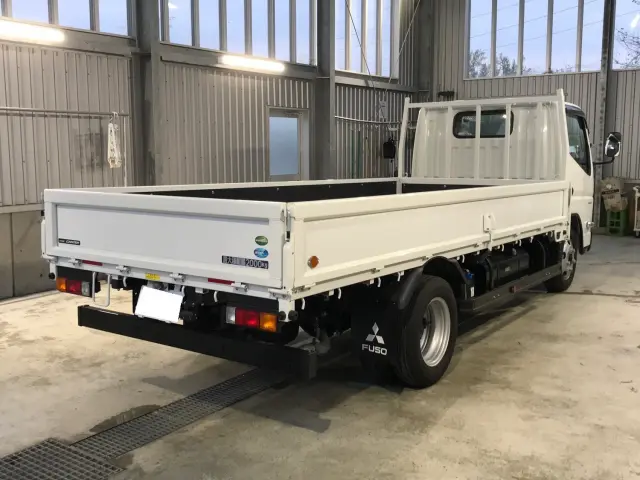 三菱 キャンター 2RG-FEAV0(2WD)の写真3