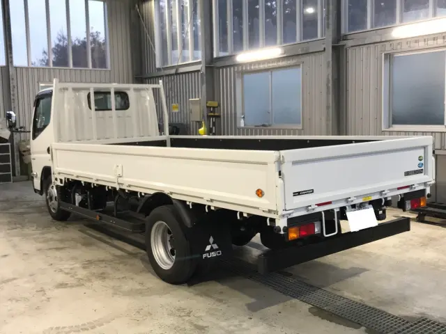 三菱 キャンター 2RG-FEAV0(2WD)の写真4