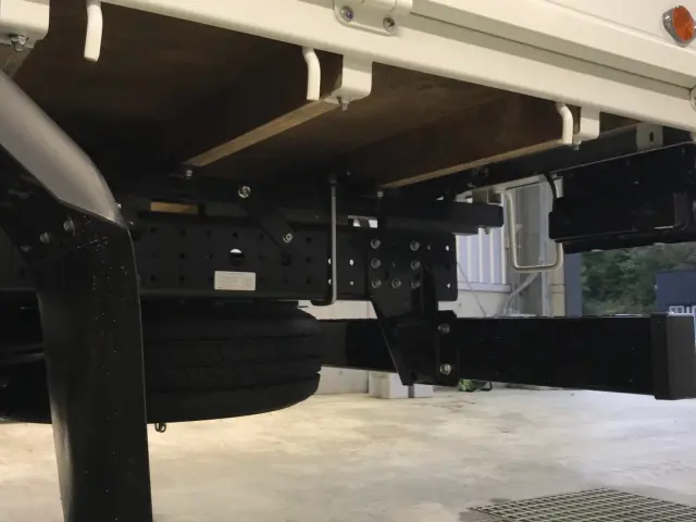 三菱 キャンター 2RG-FEAV0(2WD)の写真12