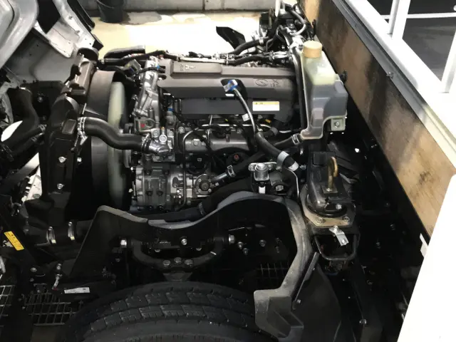 三菱 キャンター 2RG-FEAV0(2WD)の写真15