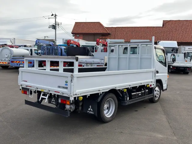 三菱 キャンター TPG-FEA50(2WD)の写真3