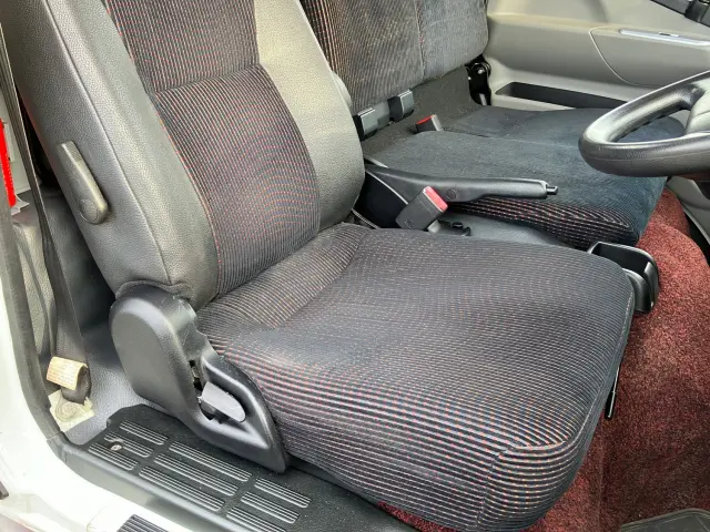 三菱 キャンター TPG-FEA50(2WD)の写真17