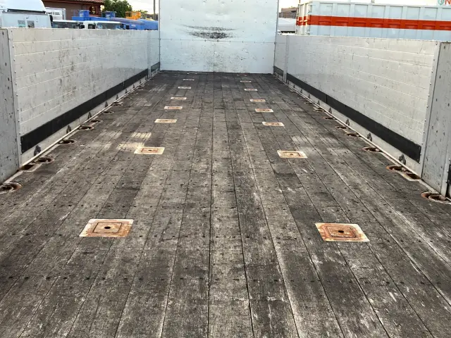 UD クオン QPG-CG5ZA(8x4)の写真8