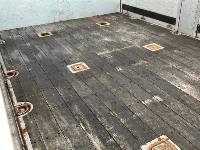 UD クオン QPG-CG5ZA(8x4)の写真9