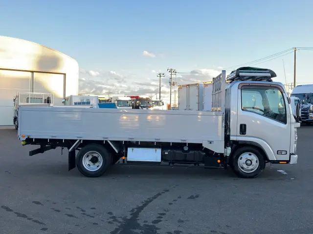 いすゞ エルフ TRG-NMR85AN(2WD)の写真6