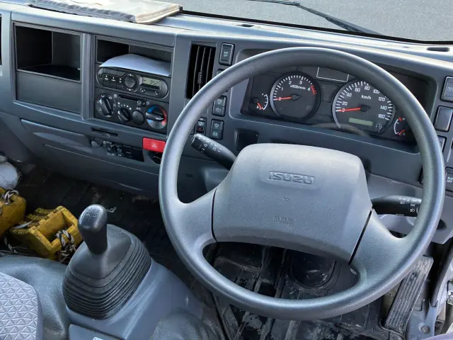 いすゞ エルフ TRG-NMR85AN(2WD)の写真18