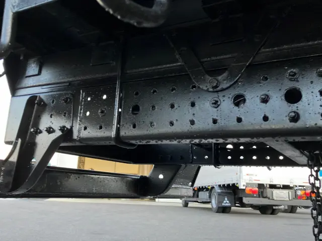 三菱 キャンター TPG-FEA50(2WD)の写真12