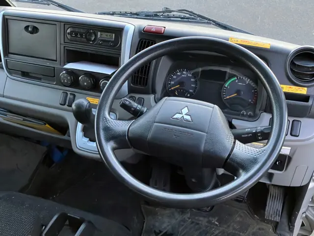 三菱 キャンター TPG-FEA50(2WD)の写真18