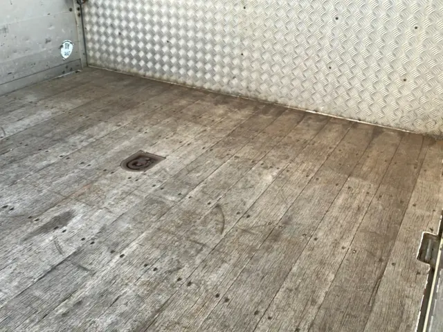 日野 プロフィア QKG-FS1EZBJ(6x4)の写真8