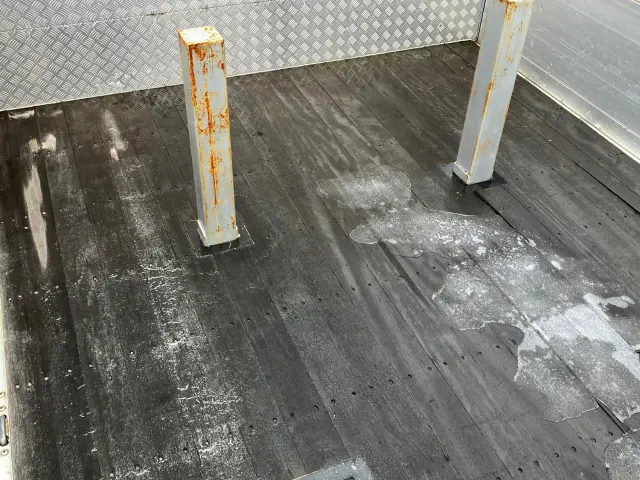 いすゞ フォワード 2ＲＧ-ＦＲＲ90(2WD)の写真9