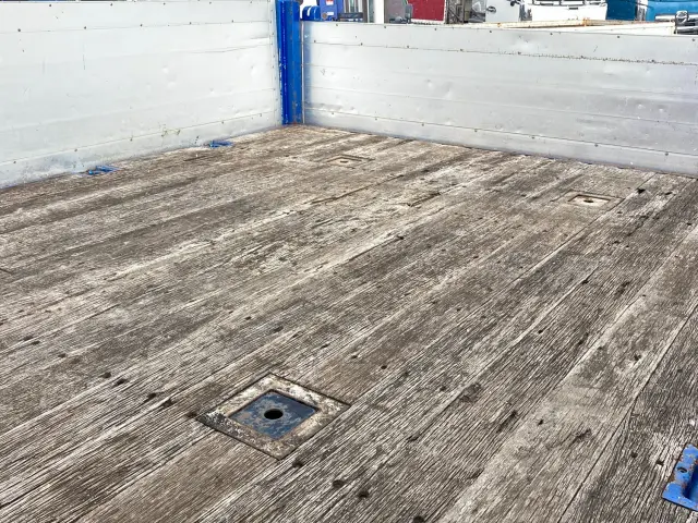 日野 プロフィア BKG-FR1EXYG(6x2)の写真10