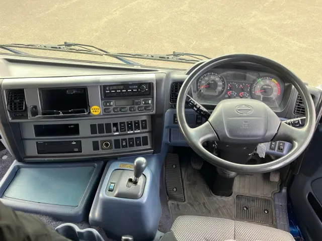 日野 プロフィア BKG-FR1EXYG(6x2)の写真18