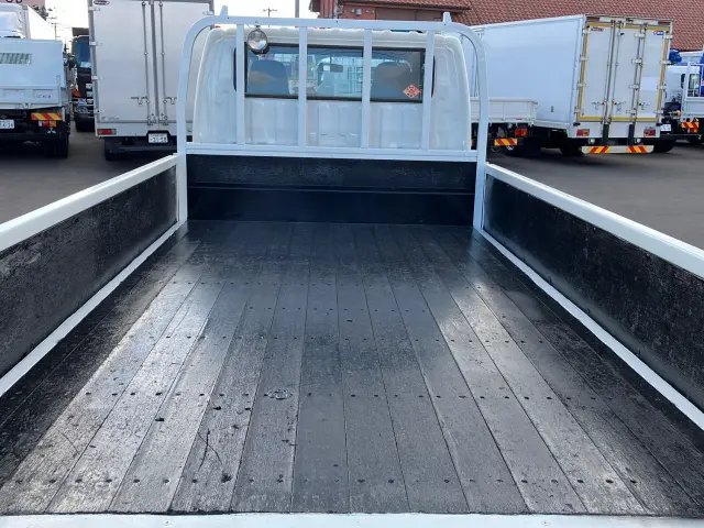 トヨタ ダイナ TKG-XZU695(4WD)の写真7