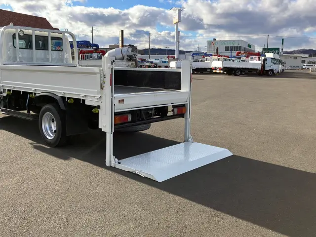 トヨタ ダイナ TKG-XZU695(4WD)の写真12