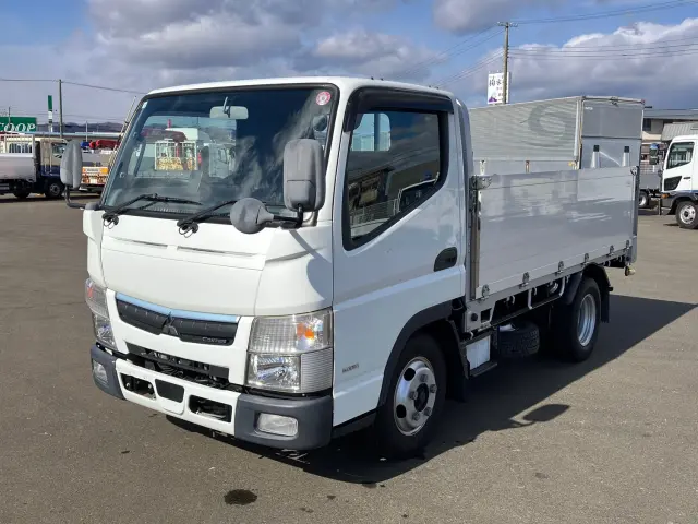 三菱 キャンター 2RG-FBA20(2WD)の写真1