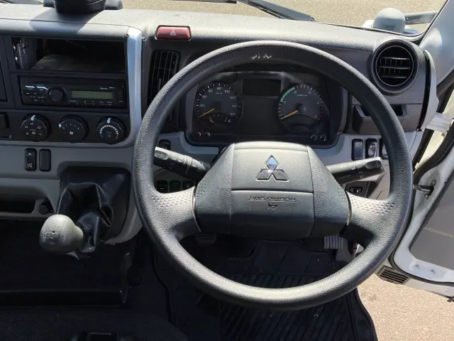 三菱 キャンター 2RG-FBA20(2WD)の写真19